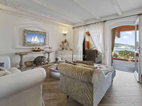 Yacht Terrace